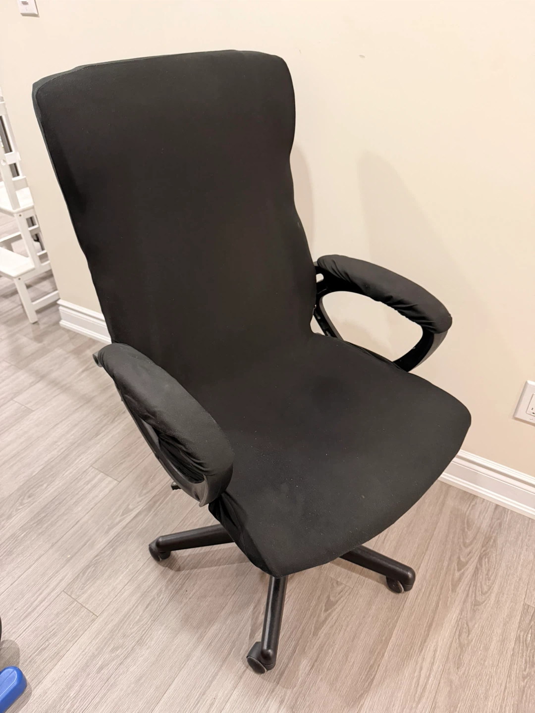 Black Office Chair - photo 2