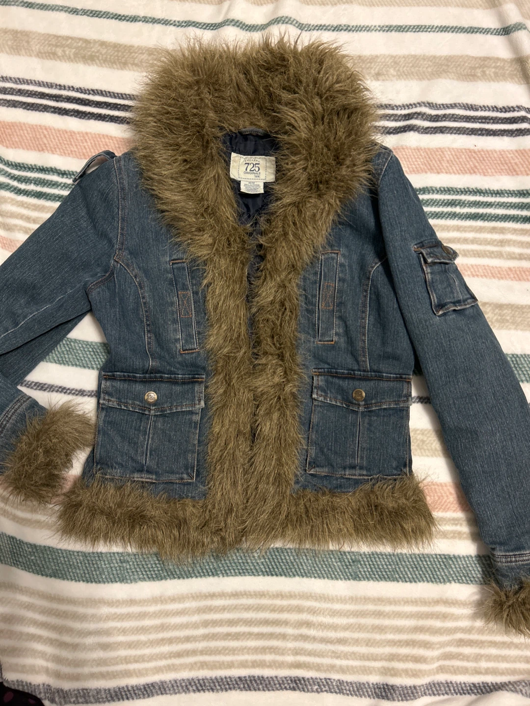 725 Originals Denim Jacket with Fur Trim - Size M