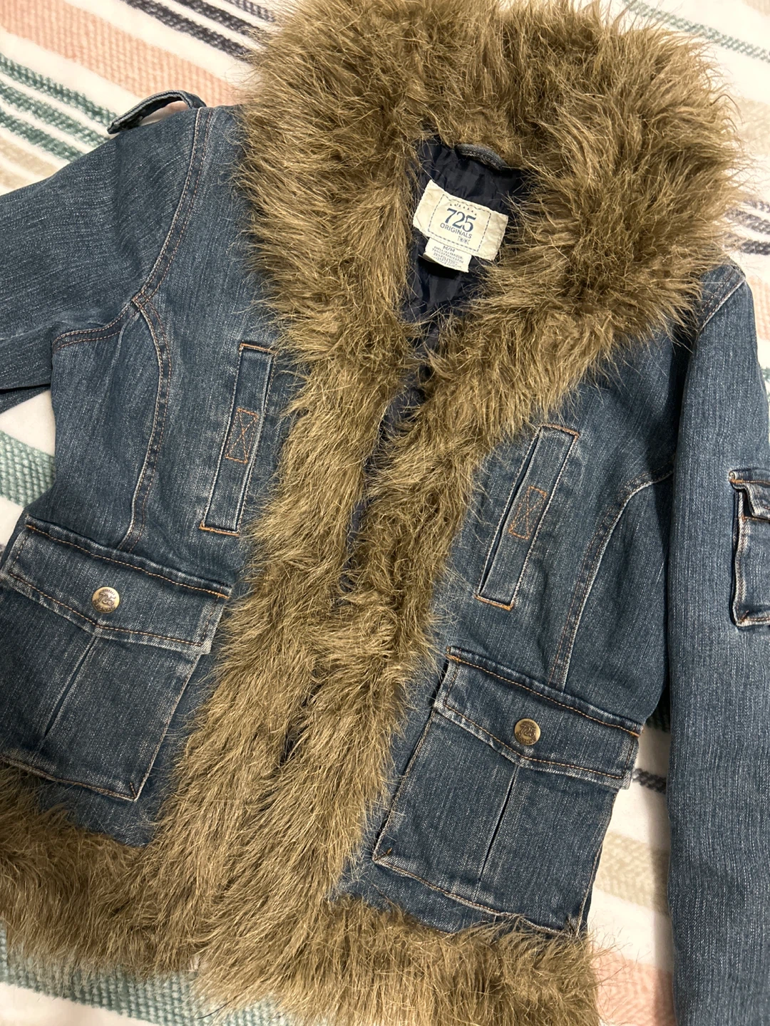 725 Originals Denim Jacket with Fur Trim - Size M - photo 2