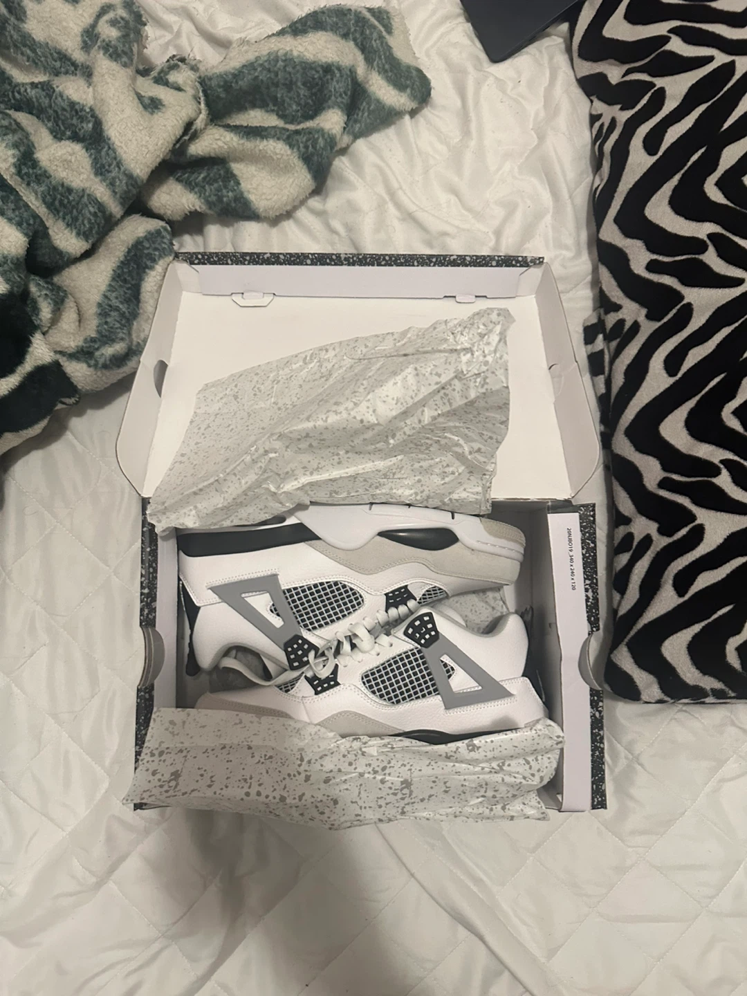 Jordan 4 Retro BP White Black Grey