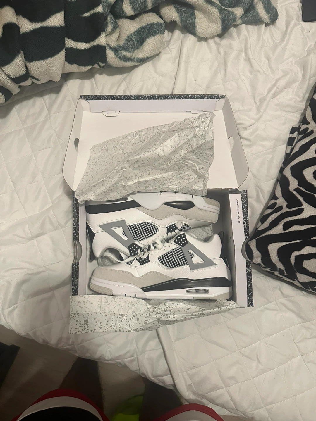 Jordan 4 Retro BP White Black Grey - photo 2
