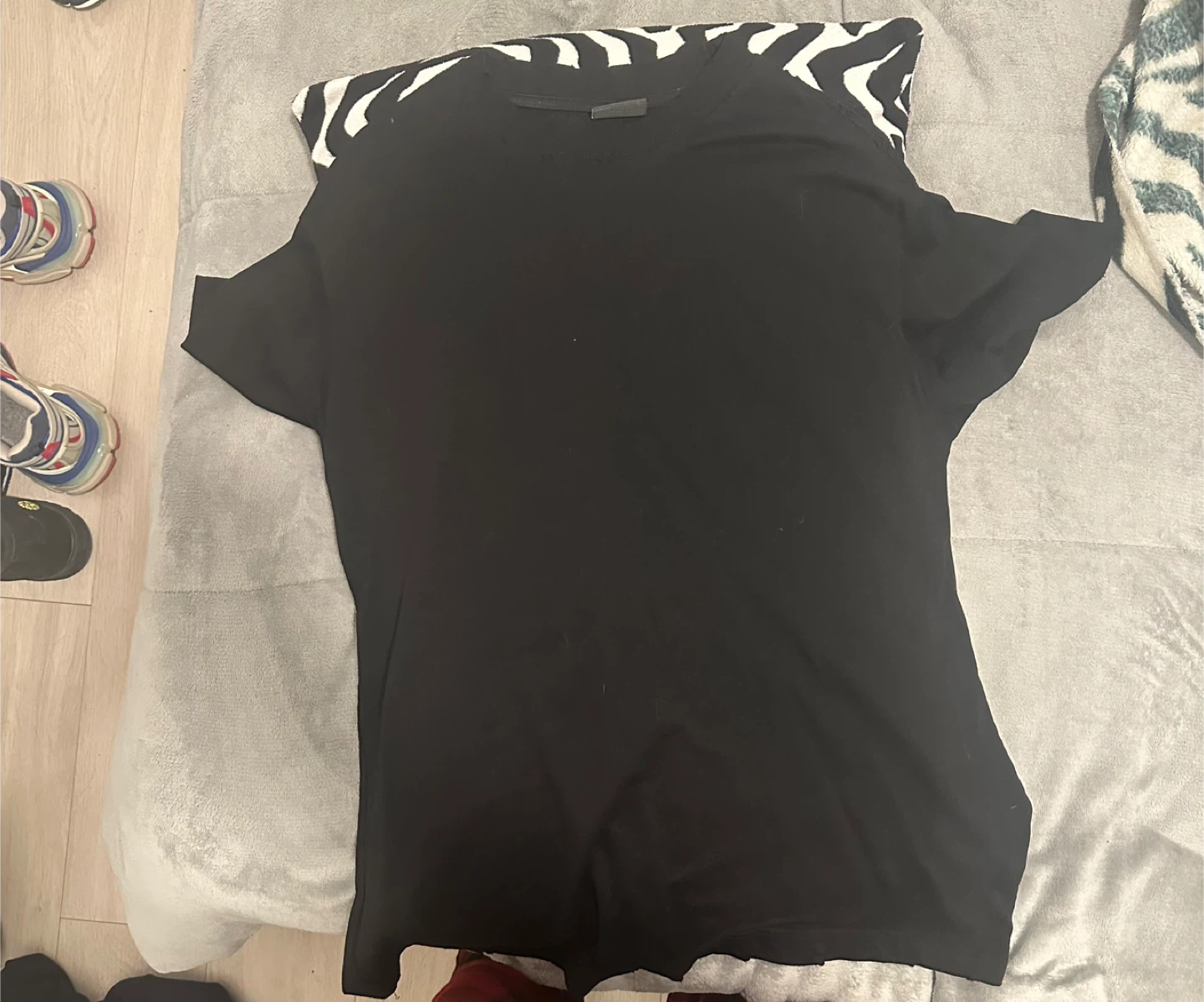 Balenciaga Black T-Shirt - photo 2