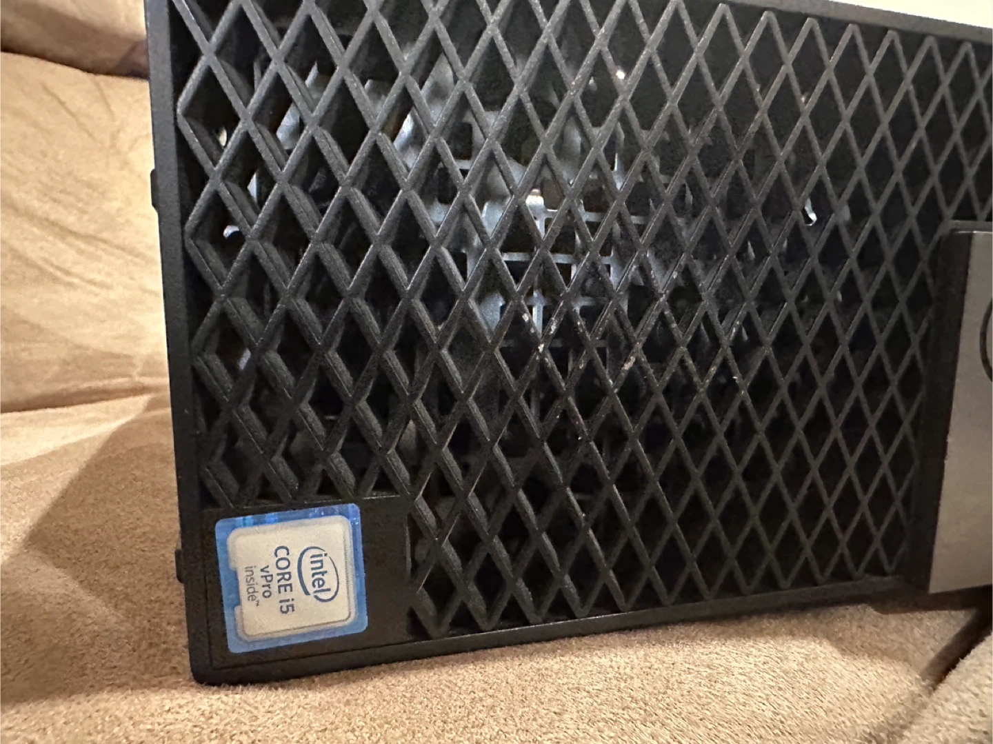 Small Computer Unit Dell Optiplex 7040 *16 RAM - photo 3