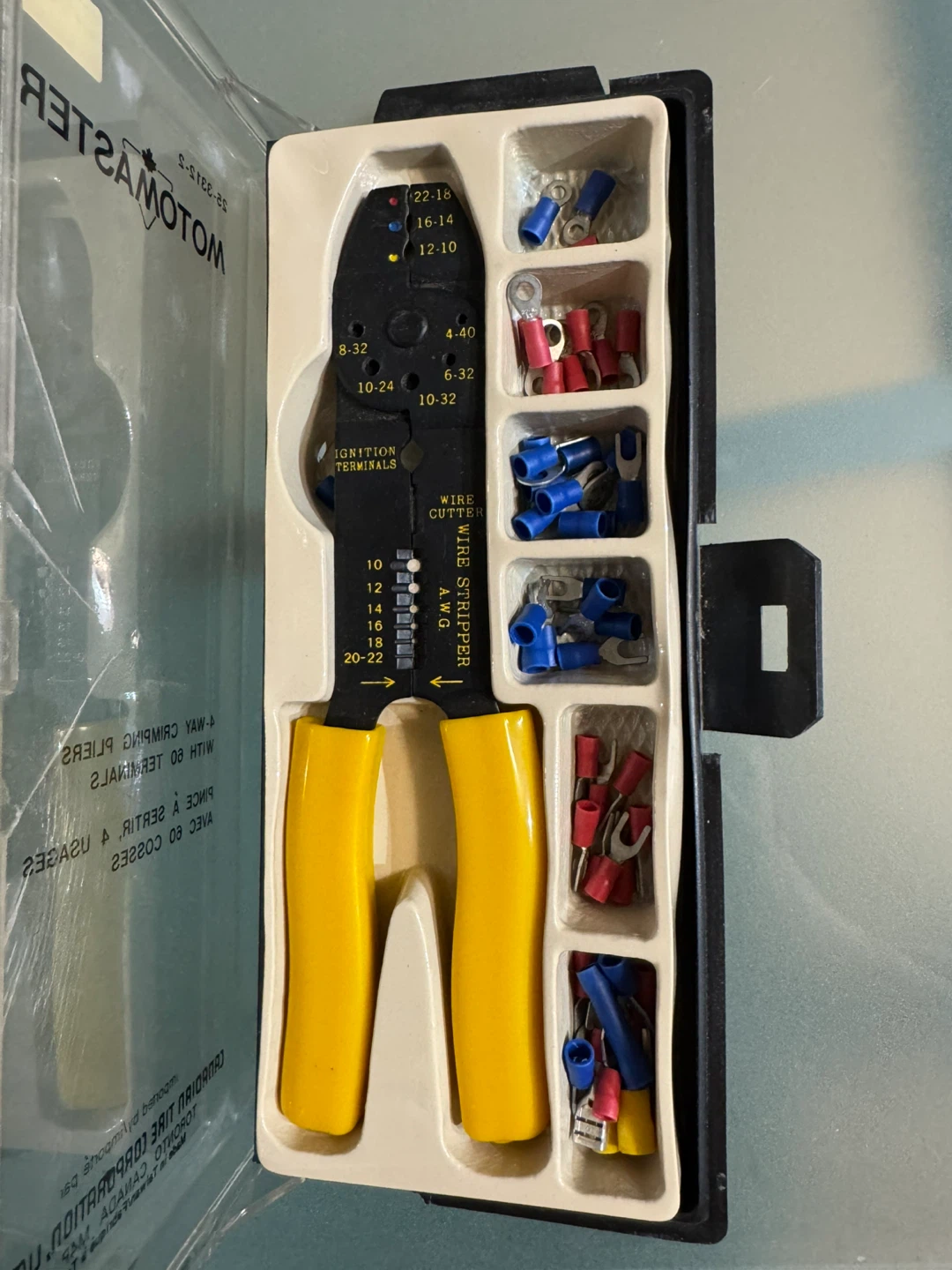 Motomaster 4-Way Crimping Pliers with 60 Terminals - photo 2