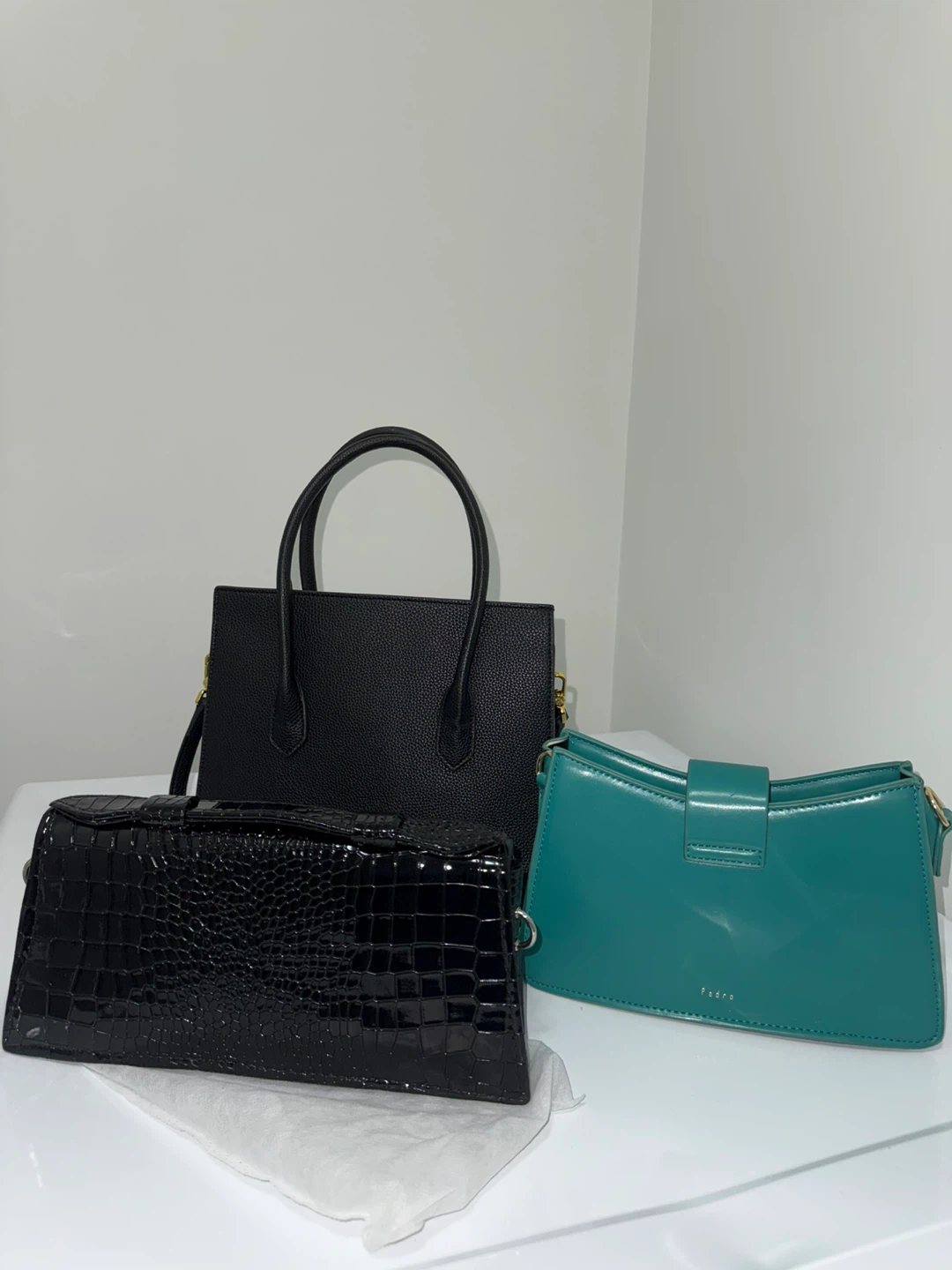 3 Women's Handbags -Black versse , Black Croc, Teal Shoulder Bag - photo 2
