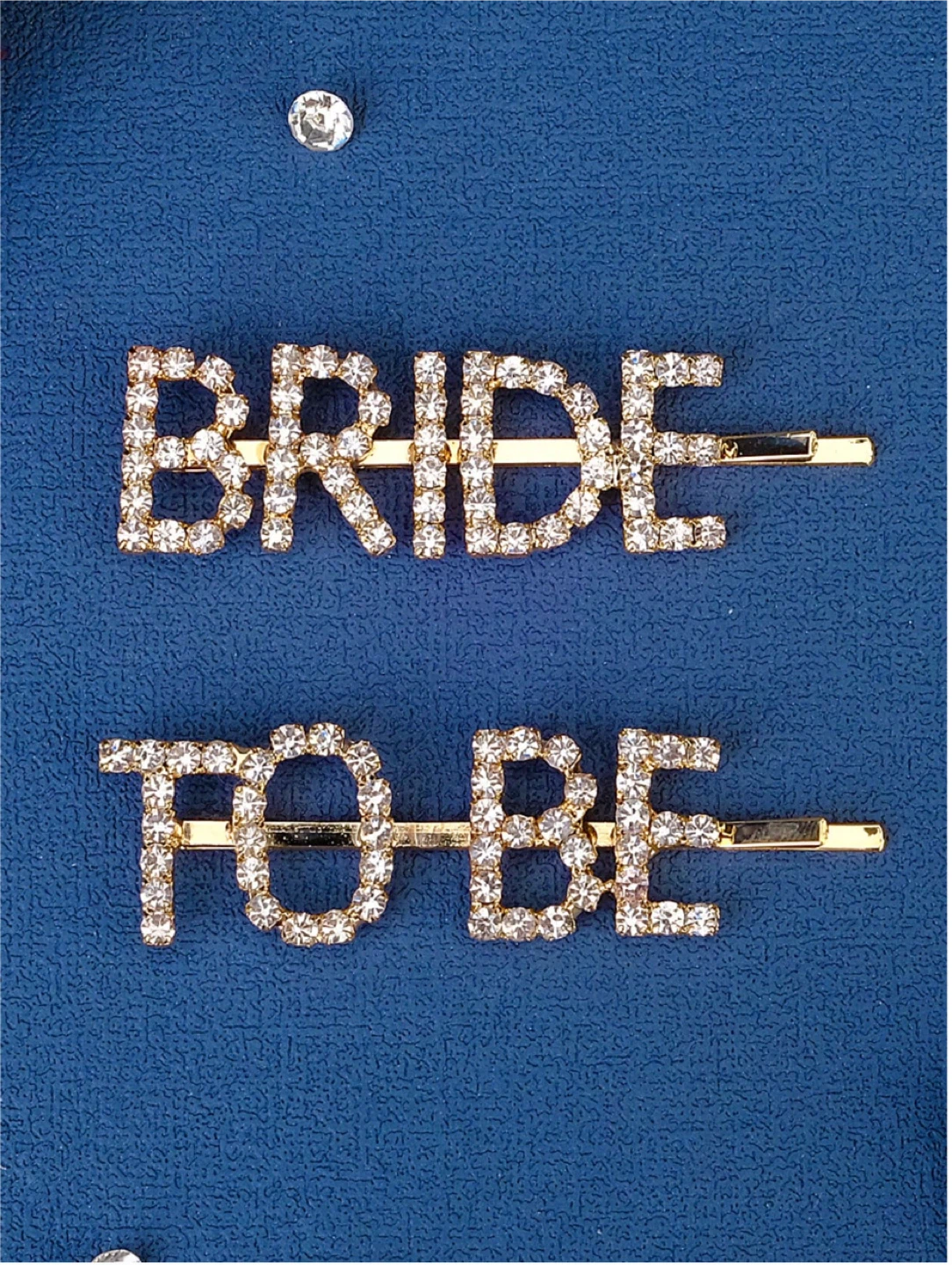 Set of 2 ‘Bride to Be’ Hair Clips - photo 2