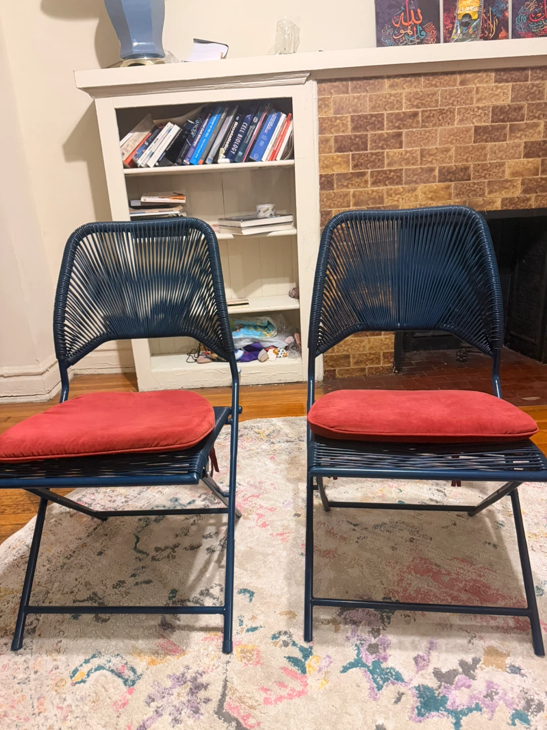 Set of 2 Blue Woven Chairs with Red Cushions – Foldable & Stylis