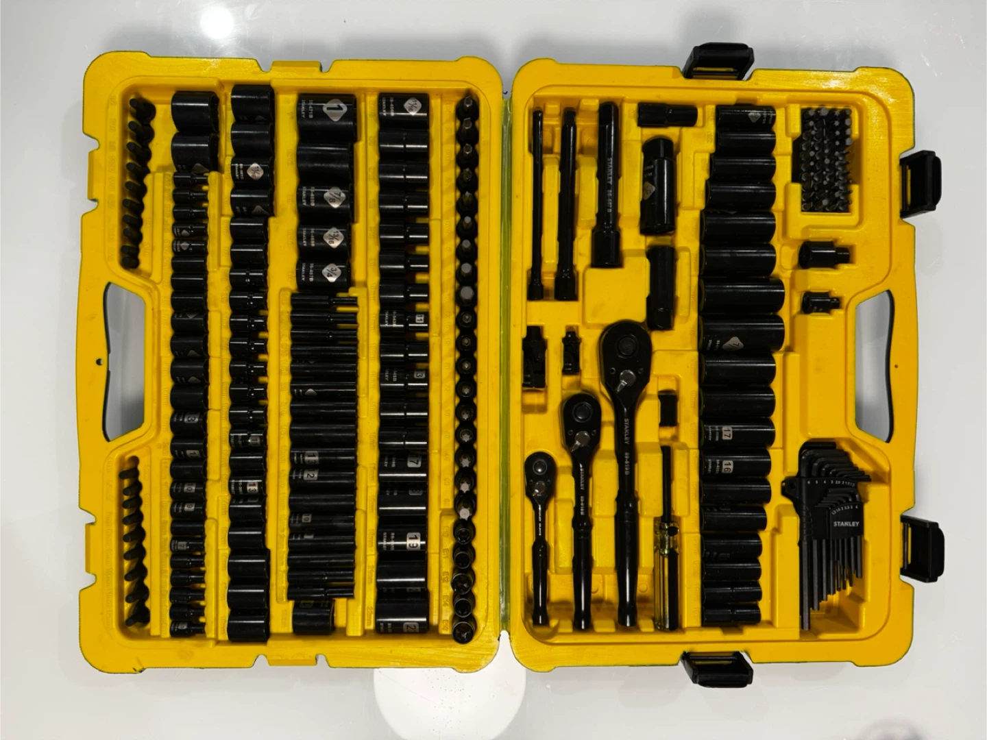 Stanley Professional Grade 229 Piece Black Chrome Socket Set - photo 3