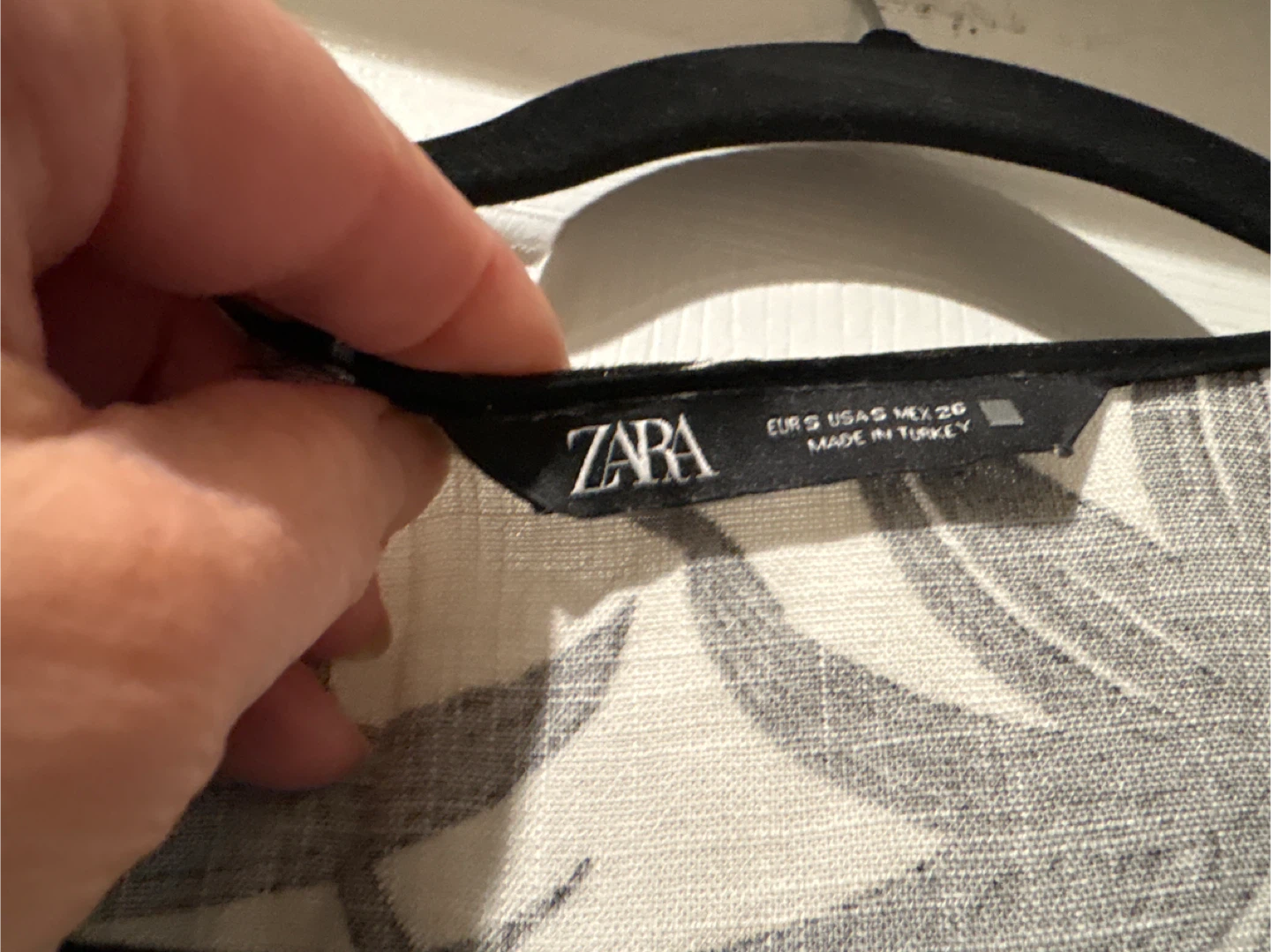 ZARA Black and White Leaf Print Jumpsuit Size S - photo 3
