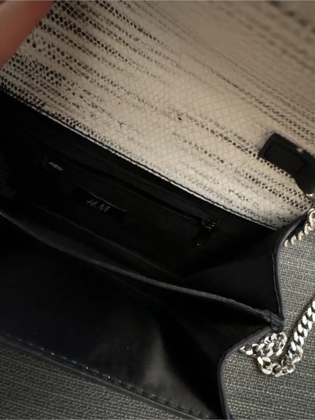 H&M Clutch with Chain Strap - photo 3