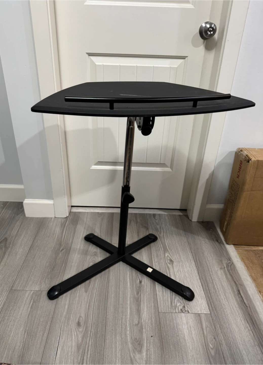 Adjustable Height Laptop Desk Stand - photo 2
