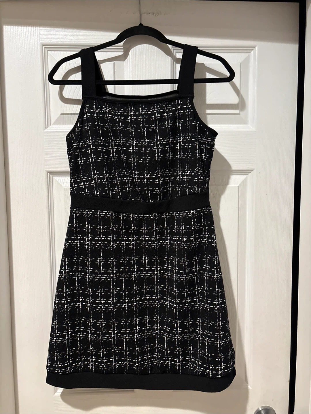 Black Sleeveless Romper with Collar - photo 5