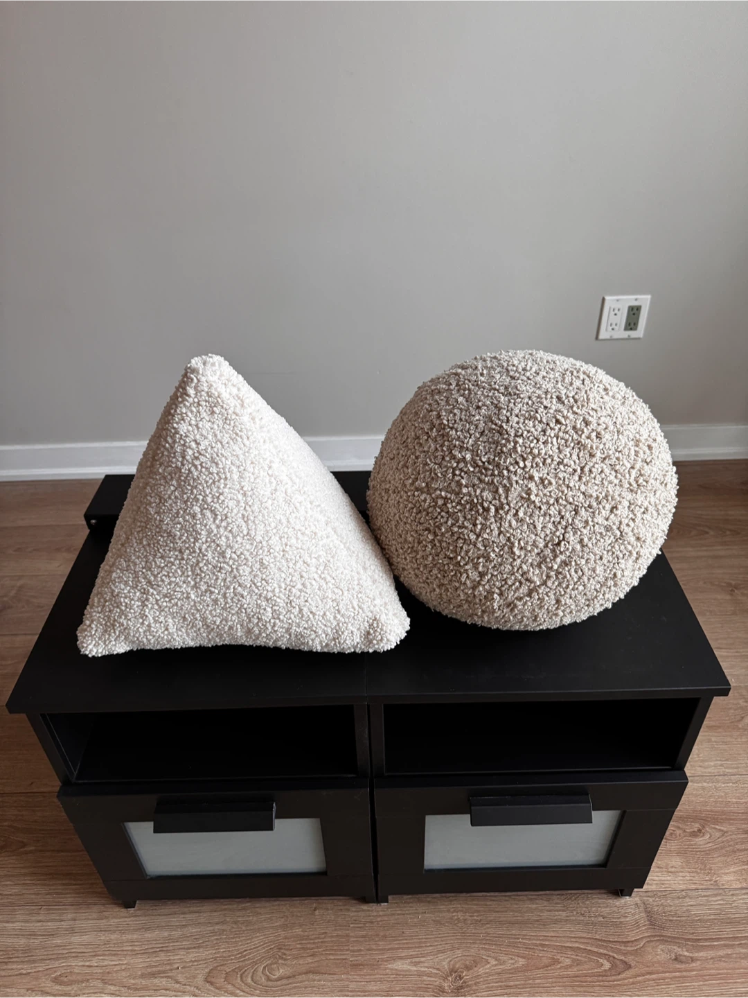 Set of 2 Boucle Throw Pillows - Cream/White
