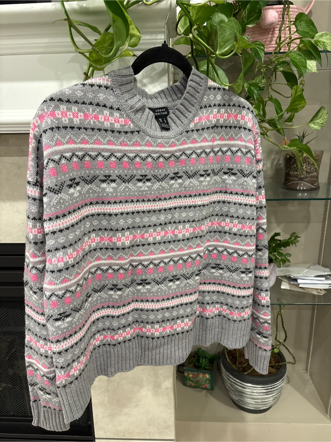 Urban Heritage Grey Pink Fair Isle Sweater - Size L - photo 5