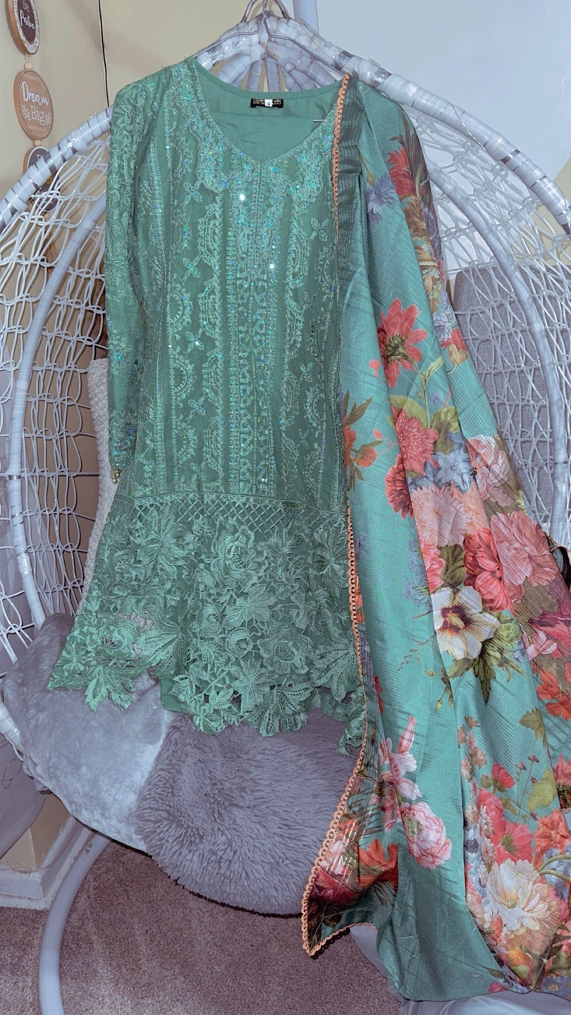 Sana safinaz - photo 2