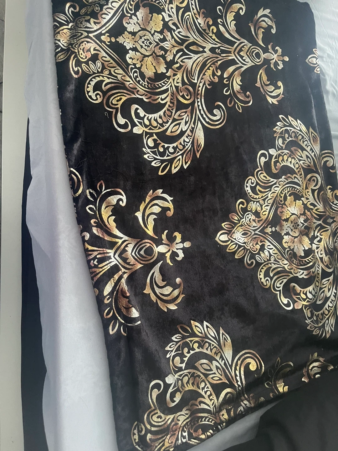 Black velvet pillow cover with gold damask pattern - photo 3
