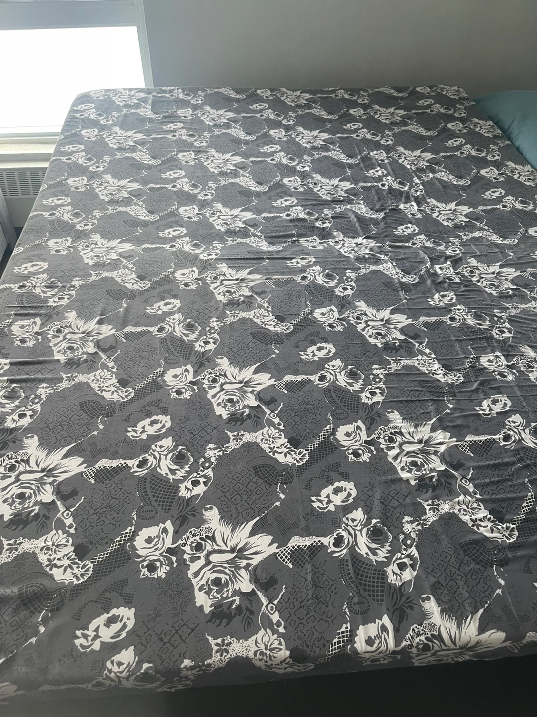 Queen size Grey Floral Print Mattress Protector - photo 2