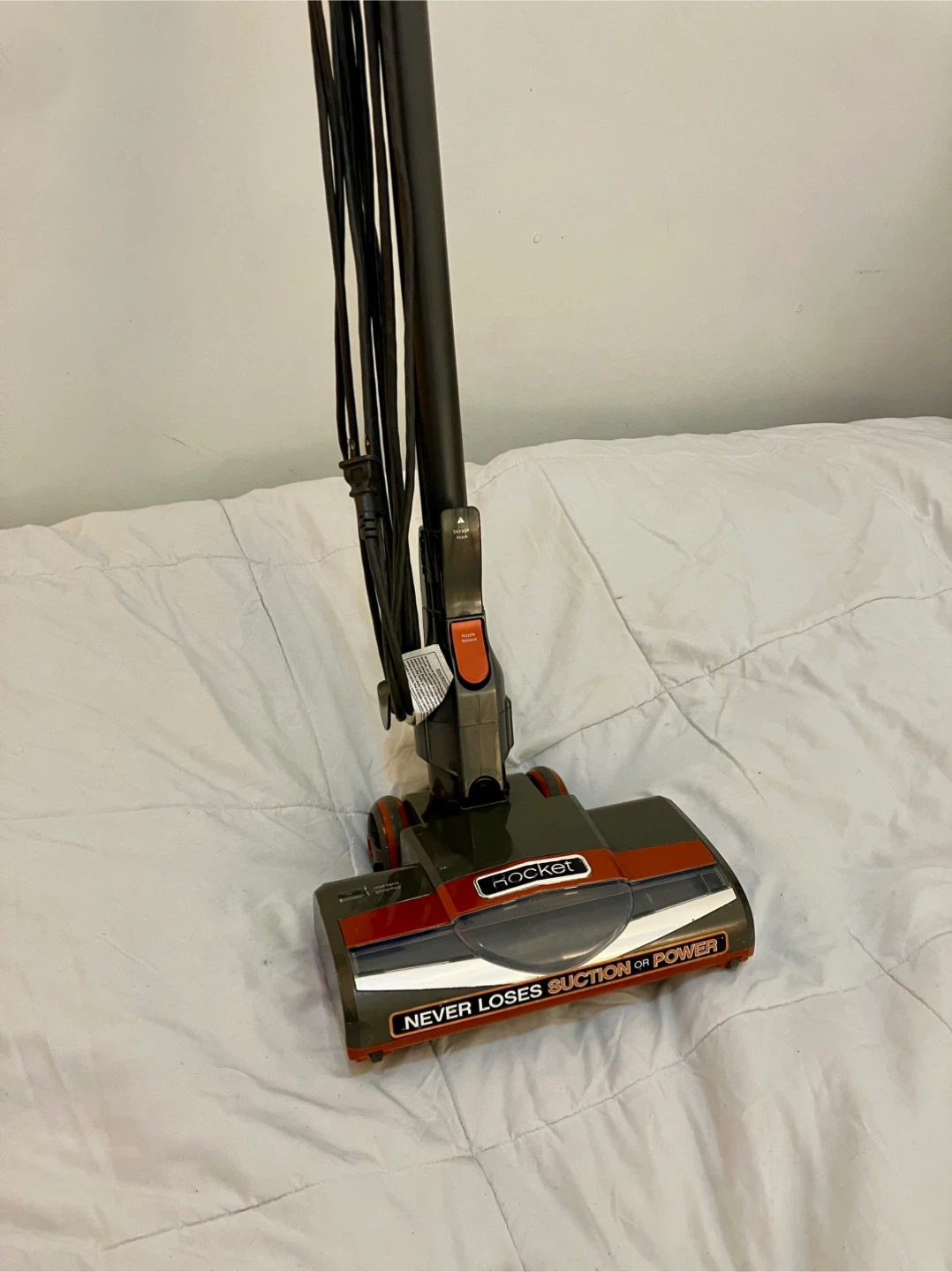 Shark Rocket HEPA Lightweight Bagless Vacuum - Works Perfectly - photo 4