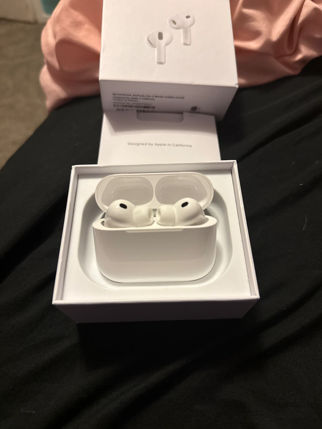 Apple AirPods Pro 3 Wireless Earbuds - photo 3