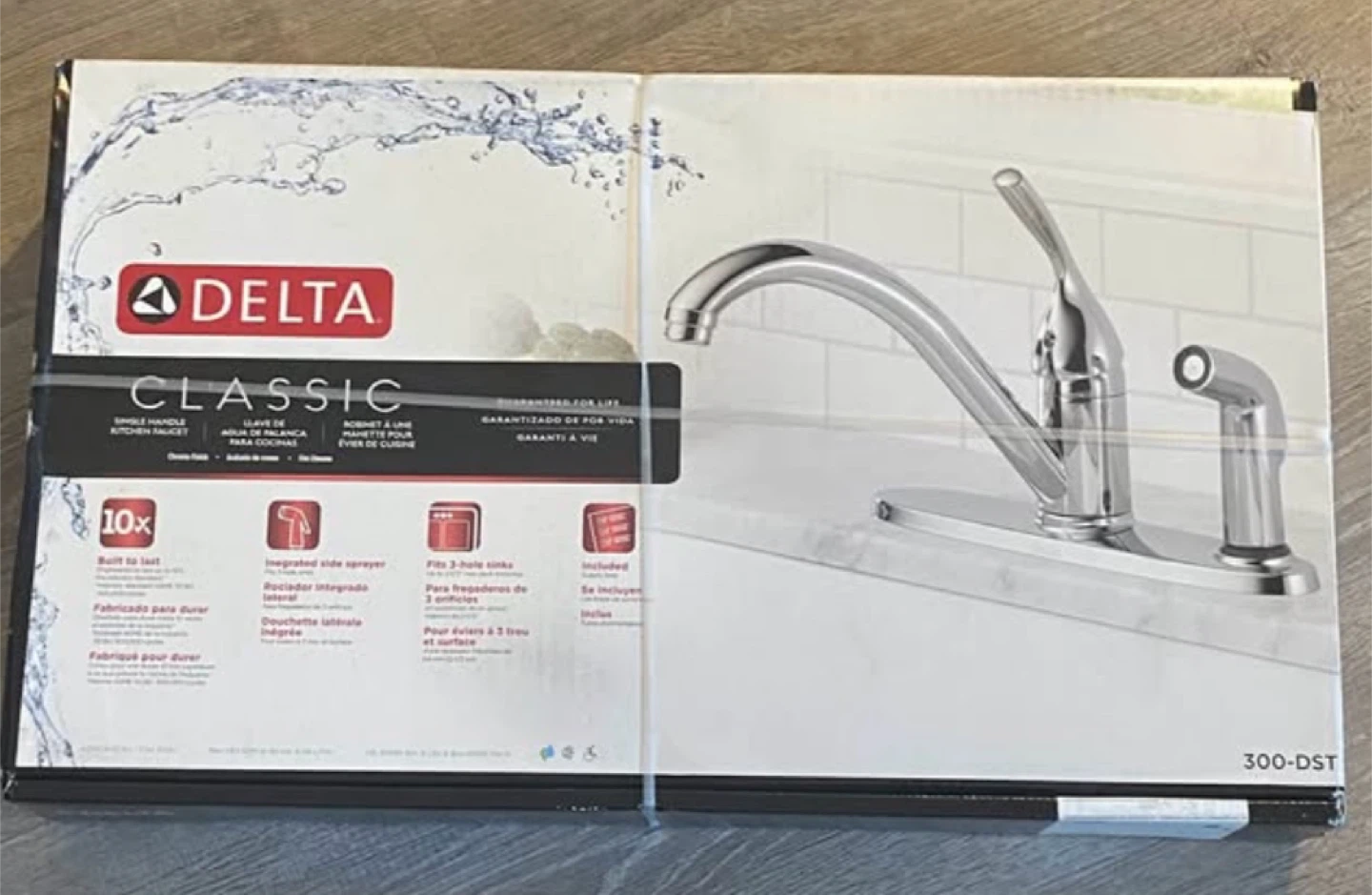 DELTA CLASSIC SINGLE HANDLE KITCHEN FAUCET