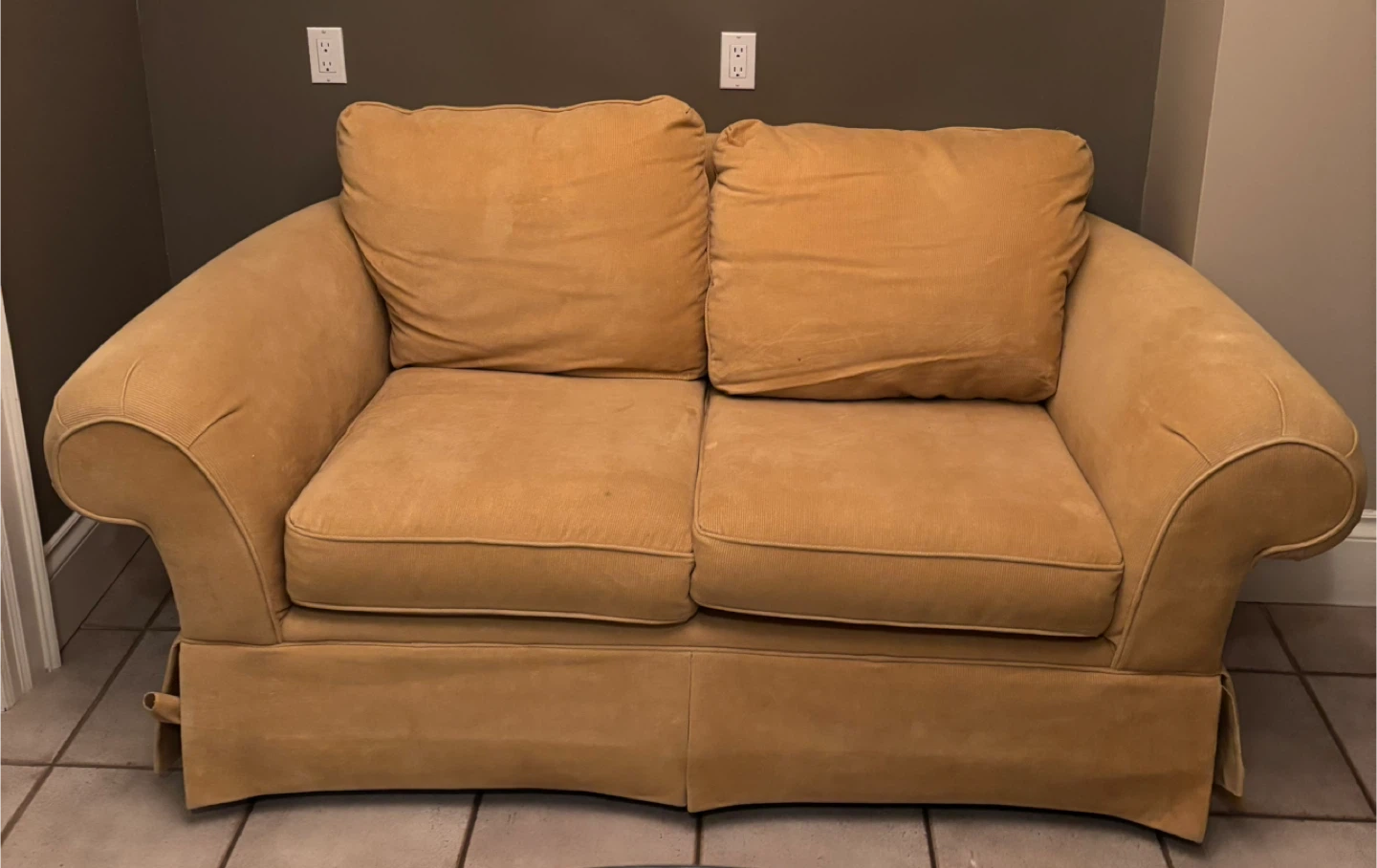 Love seat