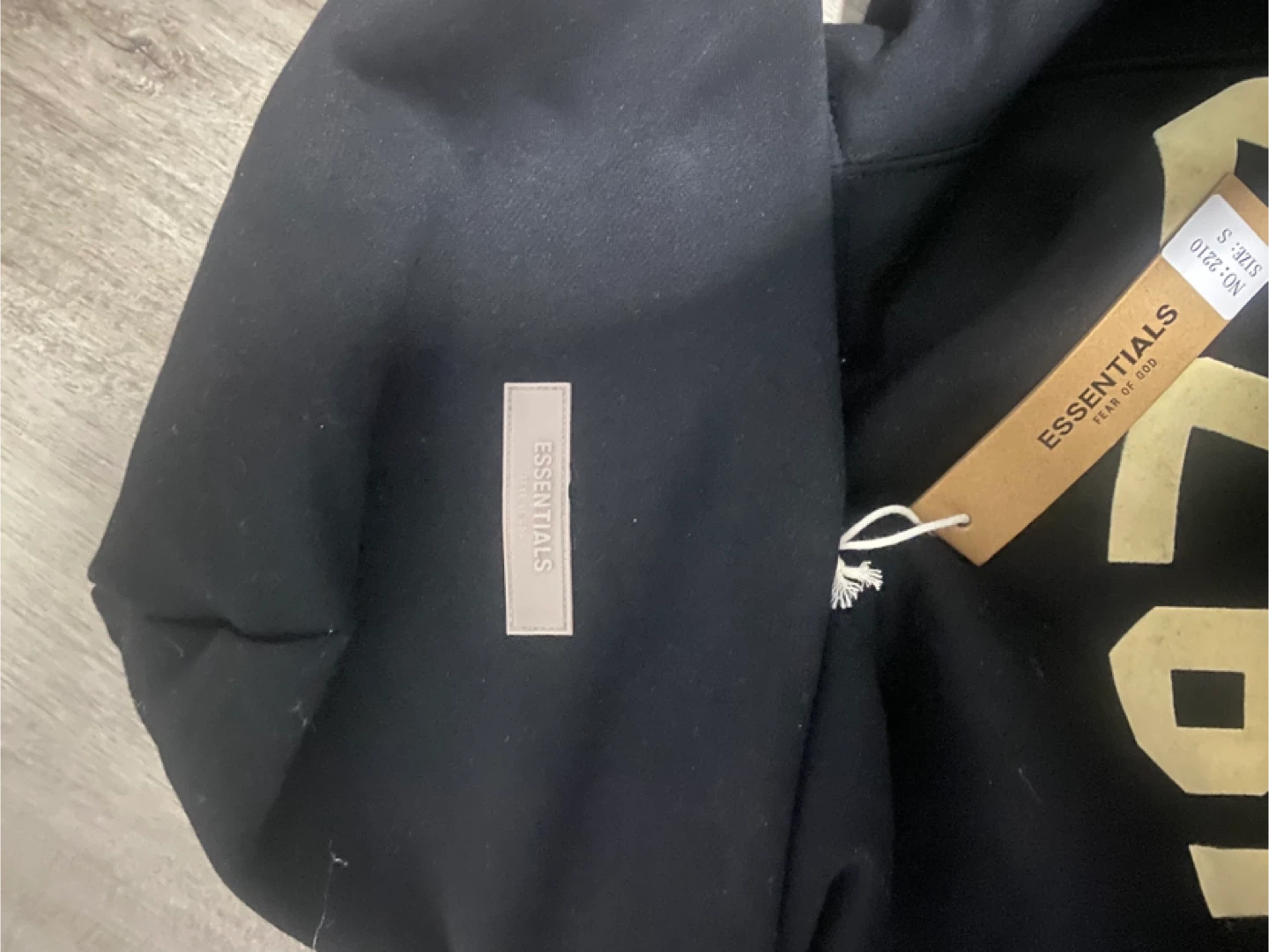Essentials Fear of God Black "1977" Hoodie Size S - photo 3