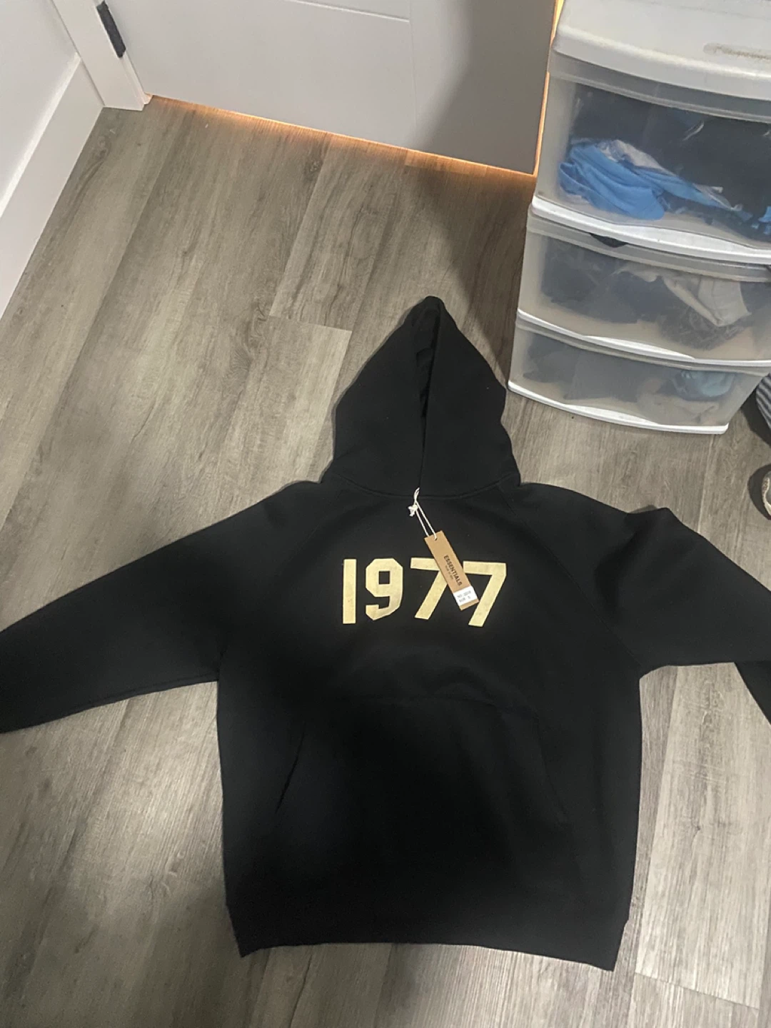 Essentials Fear of God Black "1977" Hoodie Size S