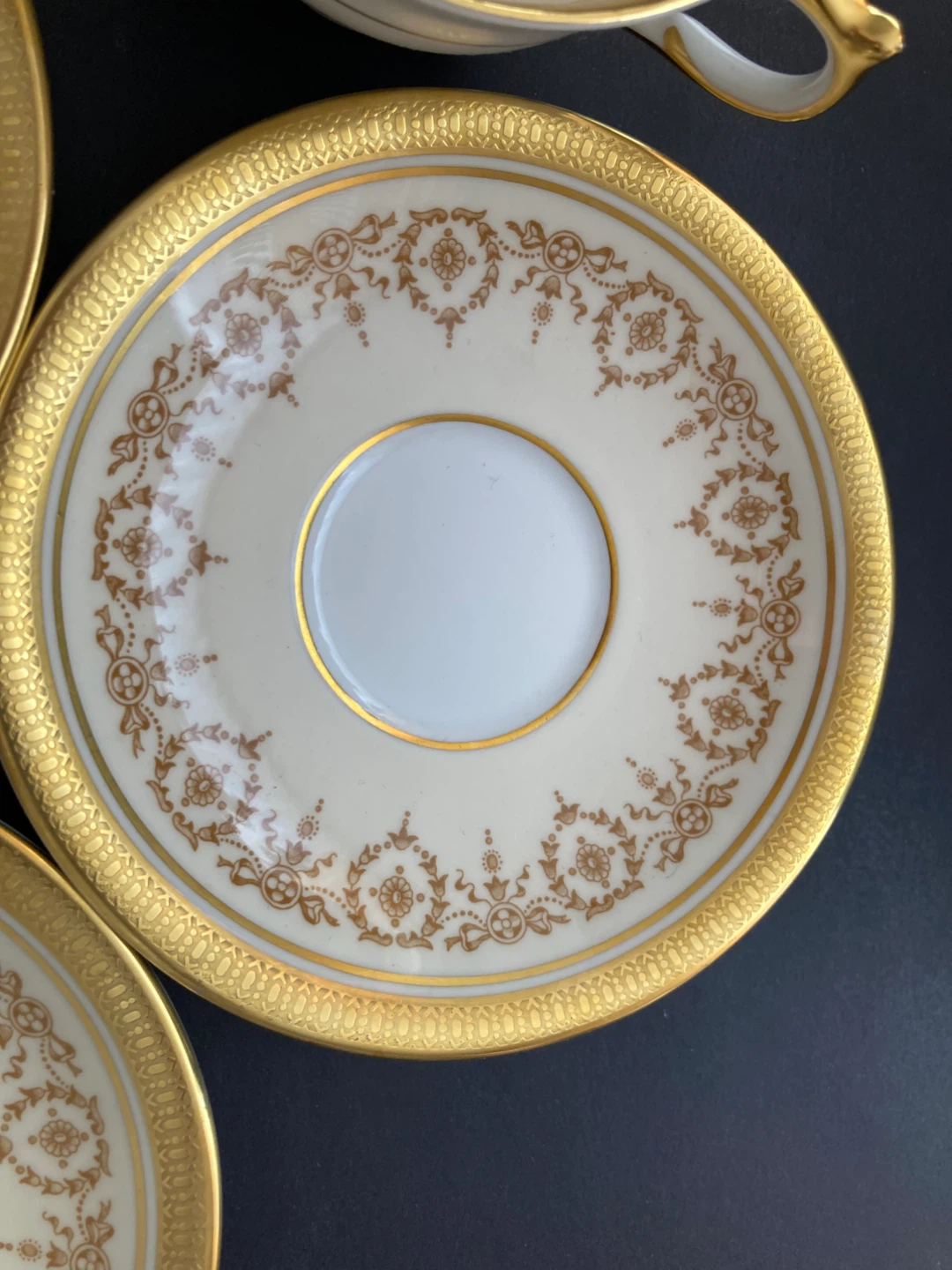 Aynsley Vintage Tea Cups and Saucers with Gold Trim - photo 5