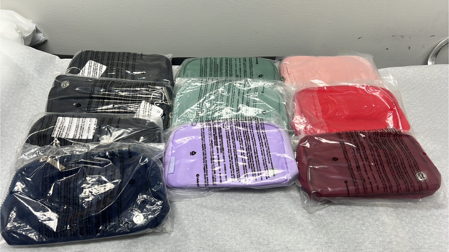 Lululemon Everywhere Belt Bag