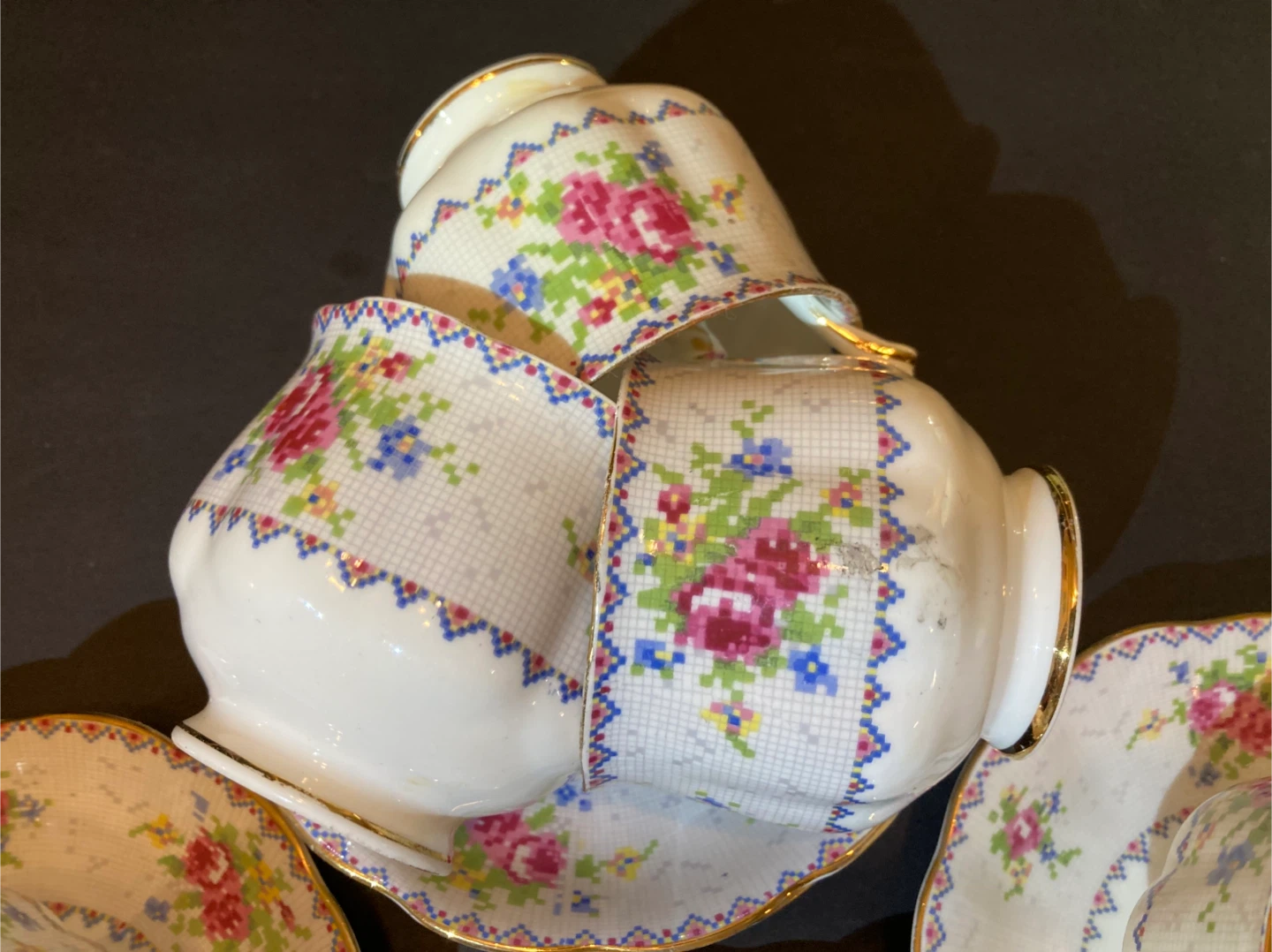 Royal Albert Bone China Teacup and Saucer Set - photo 3