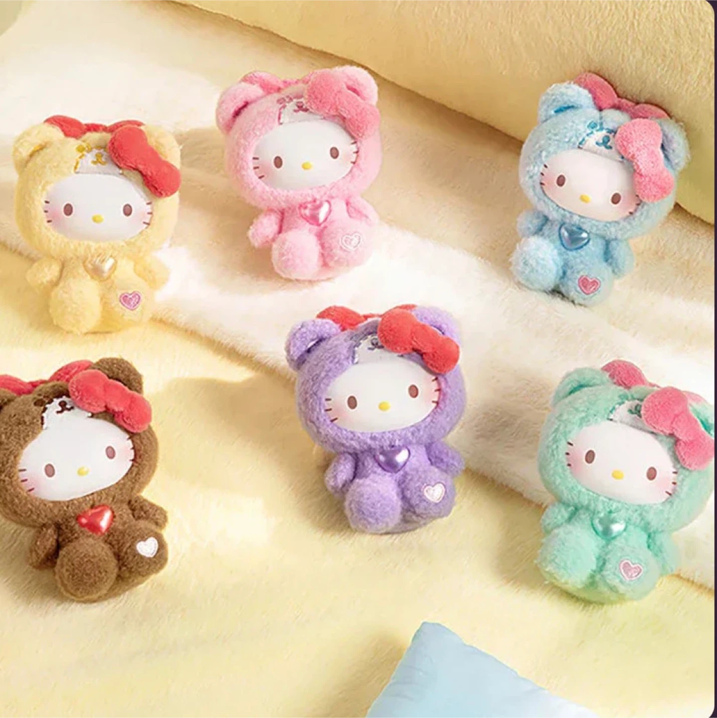 Hello Kitty Teddy Pajamas Blind Box Plush Pendant - photo 2