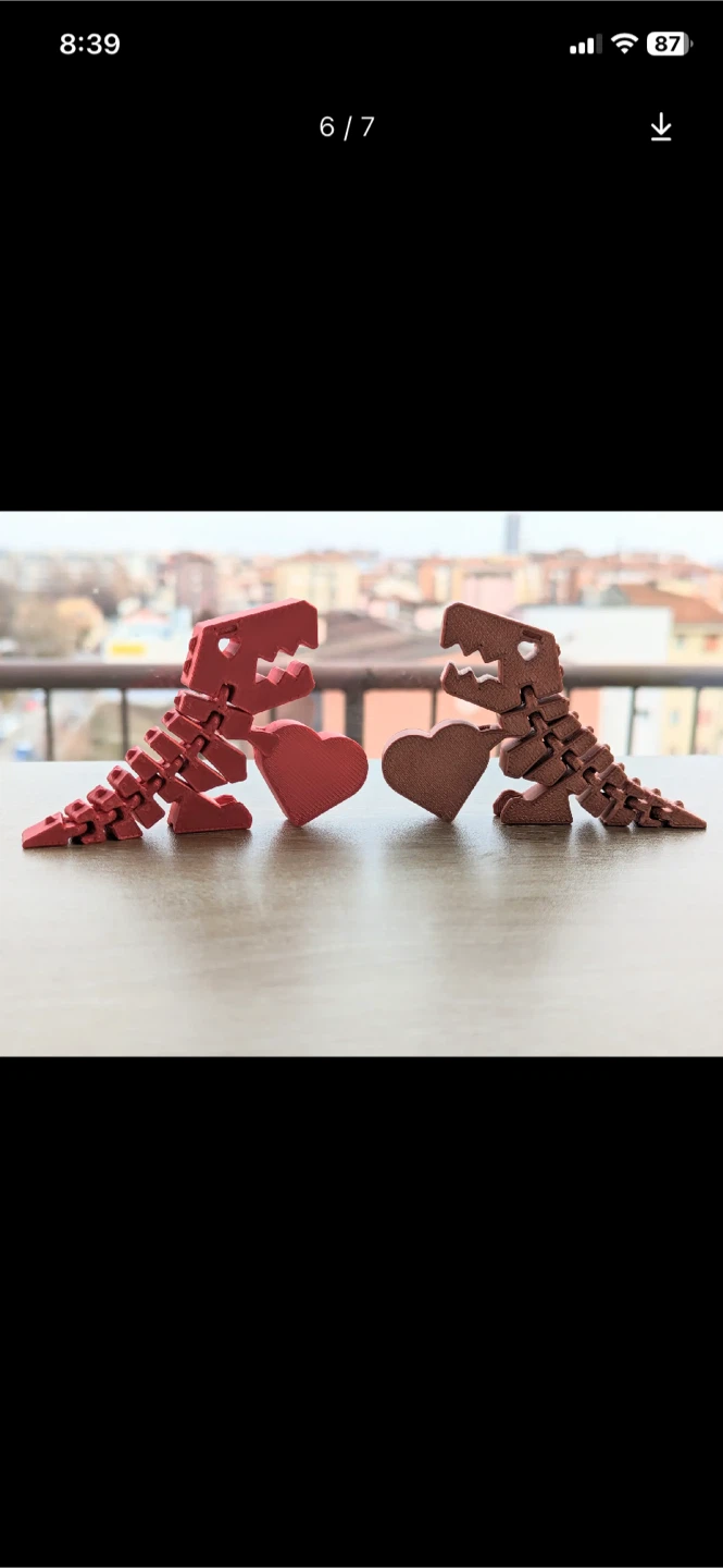 3D Printed flexible Dinosaur with Heart - photo 2