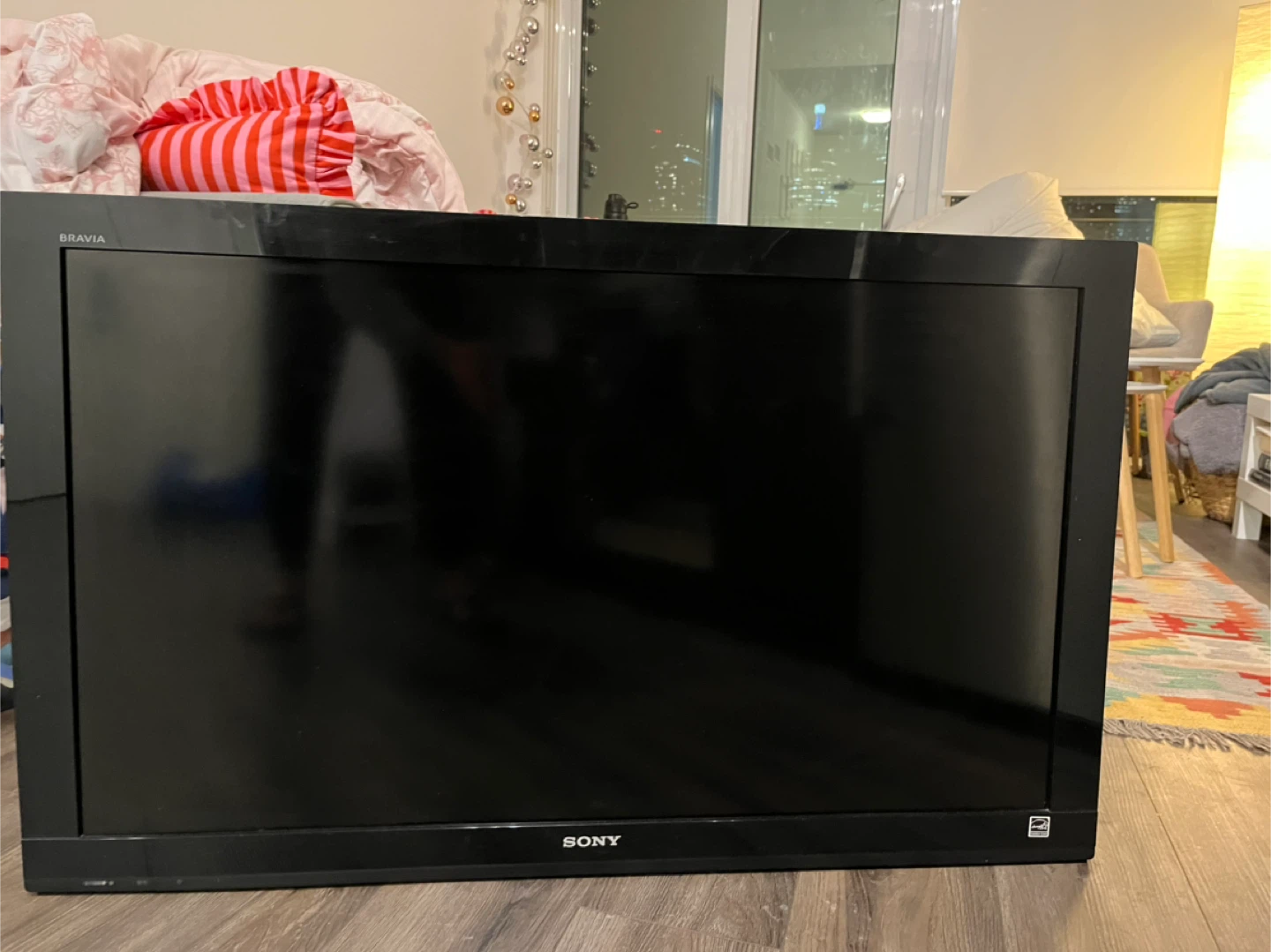 Sony Bravia KDL-40BX420 LCD Digital Colour TV