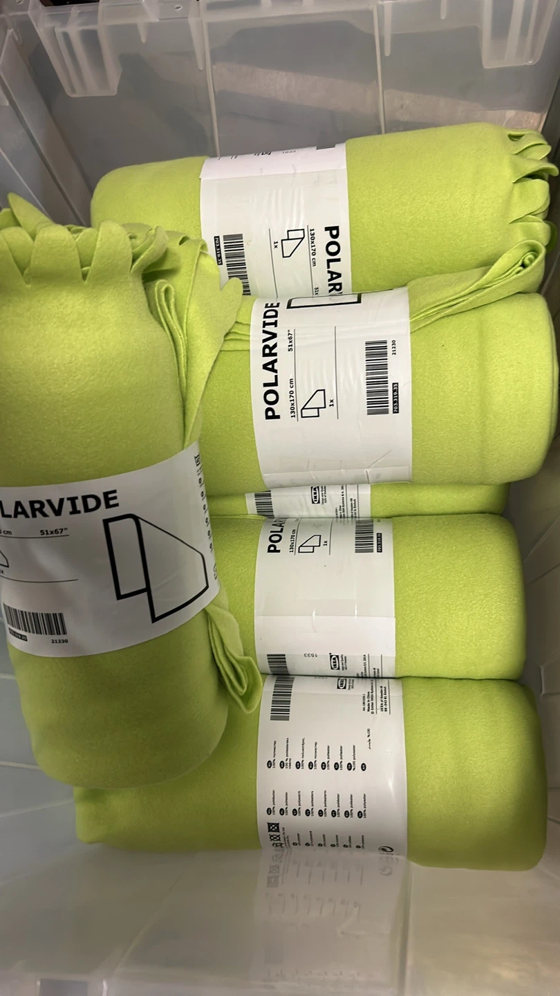 IKEA POLARVIDE Fleece Blanket 51"x67" Light Green