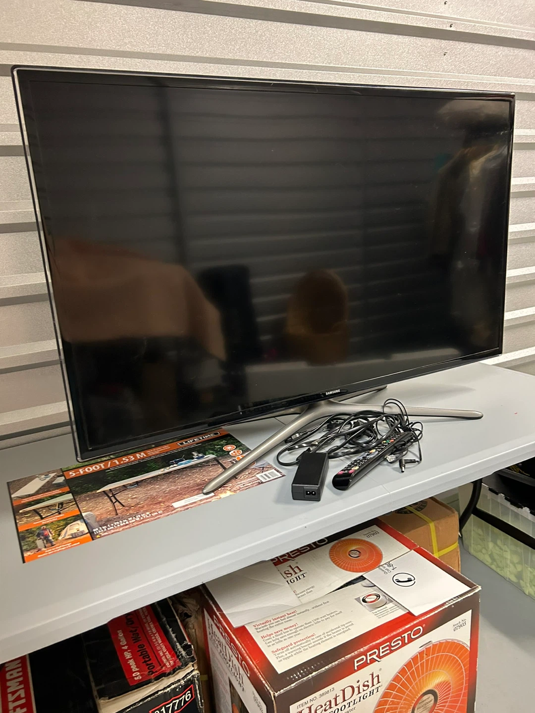 Samsung 5-Foot Smart LED TV