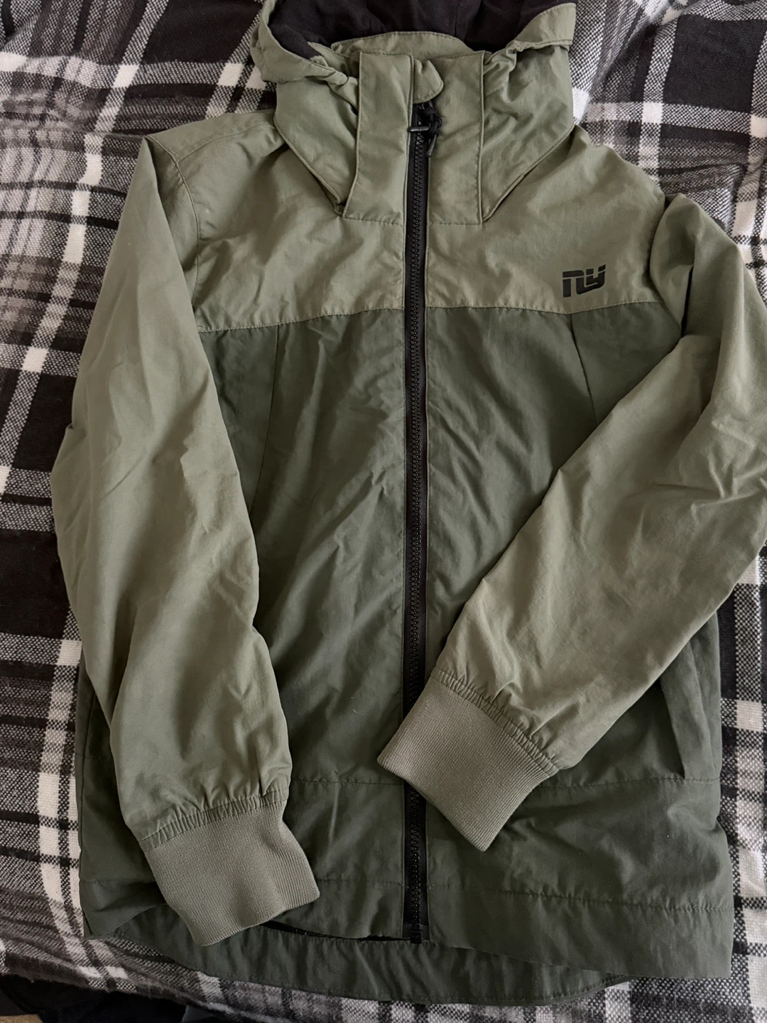 Kids hooded jacket 10-11 years