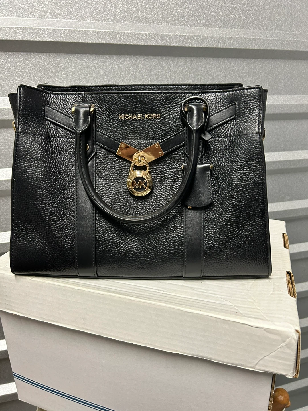 Michael Kors Black Leather Satchel Handbag - photo 4