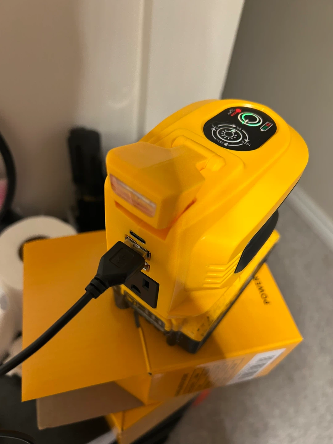 200W Power Inverter - photo 4