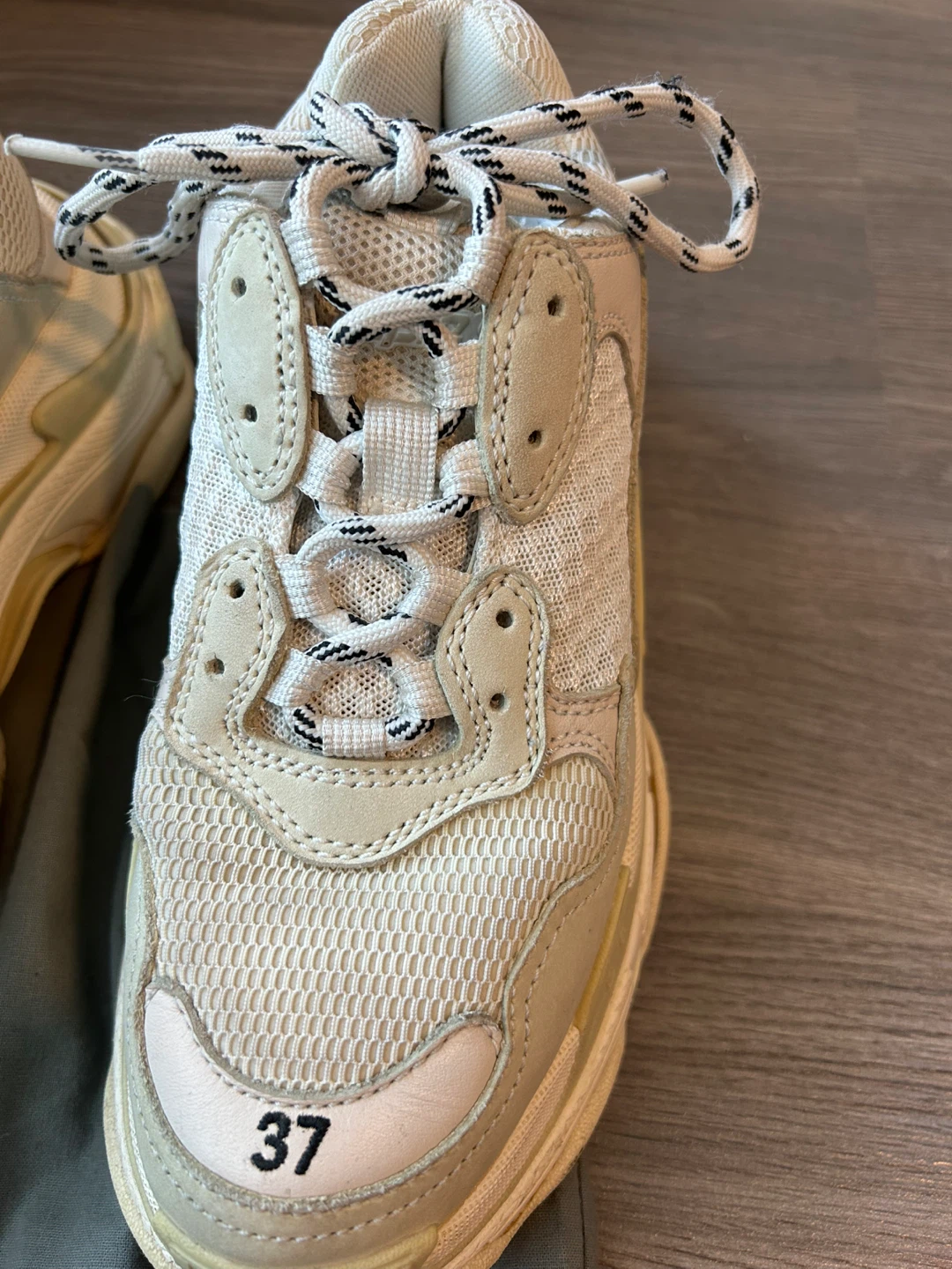 Balenciaga Triple S Sneakers Size US 7 (perfect condition) - photo 3