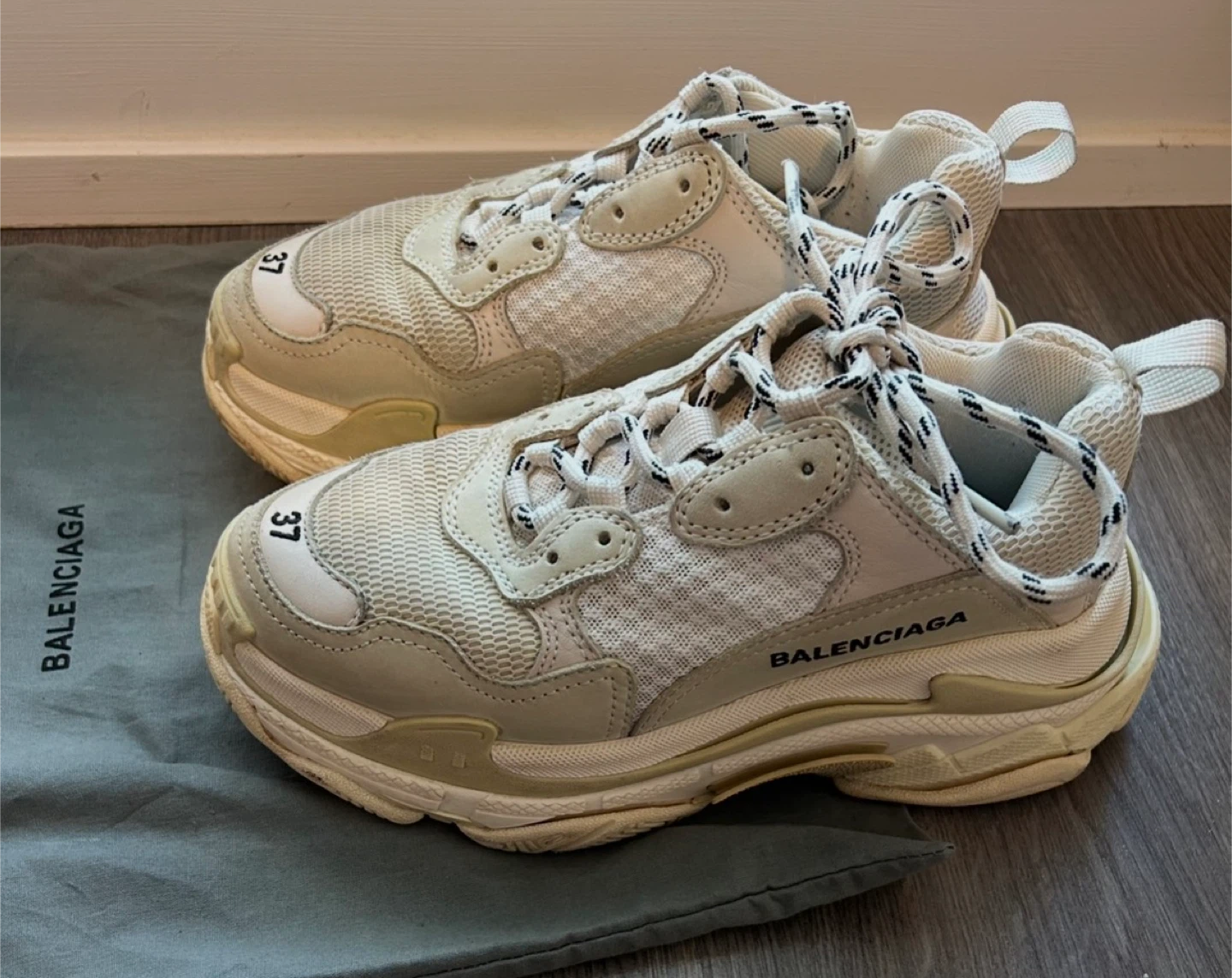 Balenciaga Triple S Sneakers Size US 7 (perfect condition)