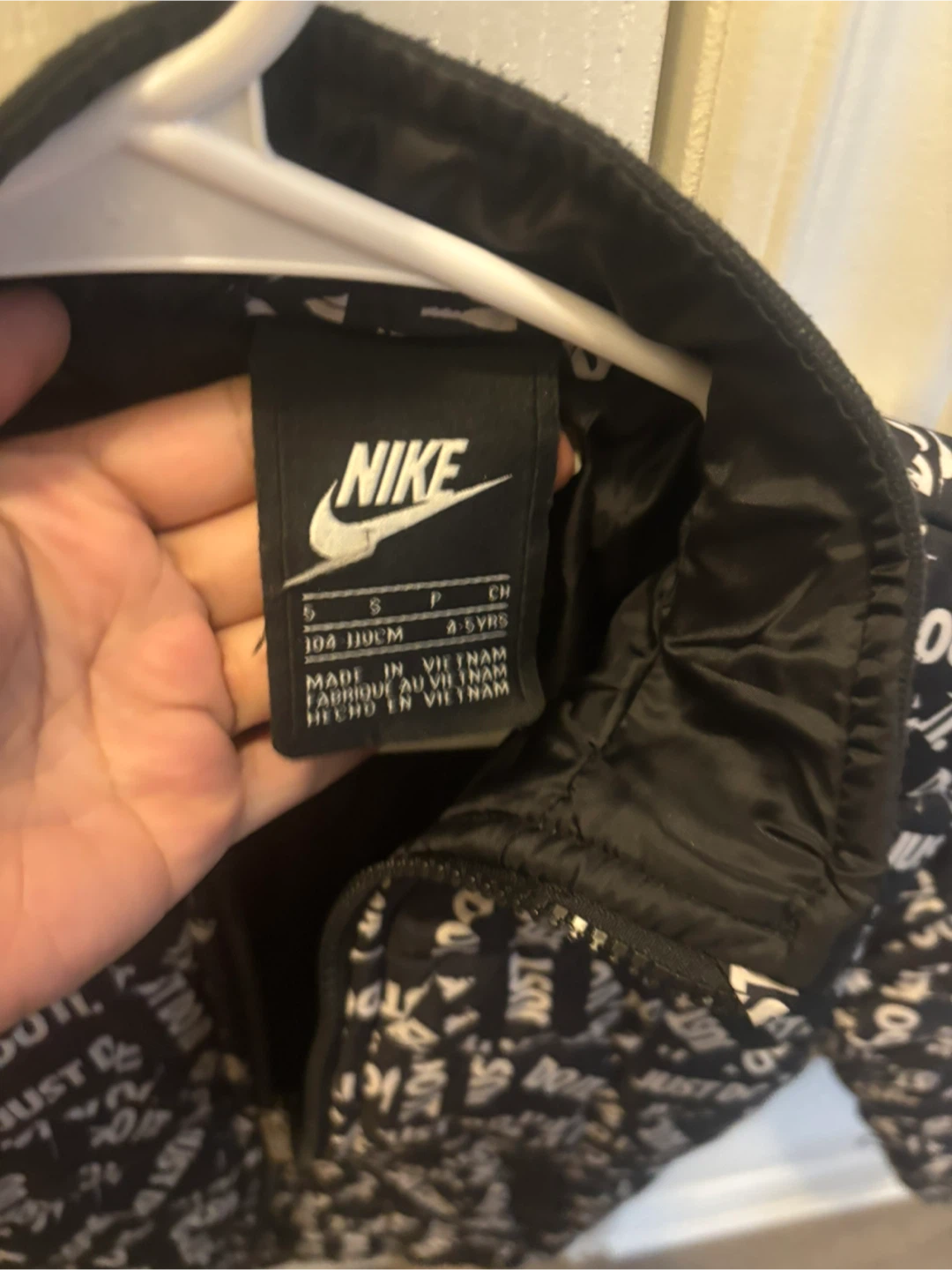 Nike Kids Puffer Jacket 4-5 years old - photo 3
