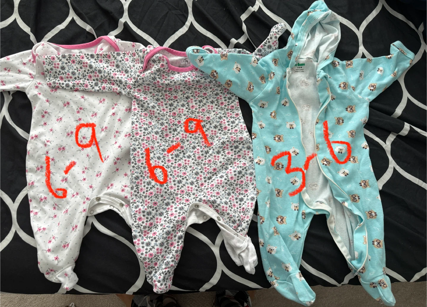 Baby girl clothes 0-6/9 months