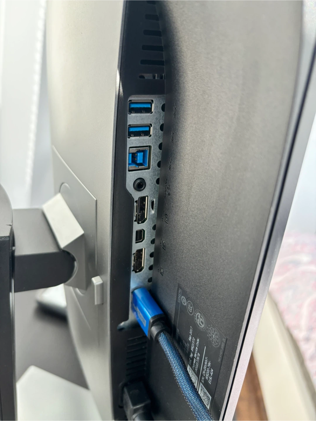 Dell Ultrasharp Monitor U2719D - photo 4
