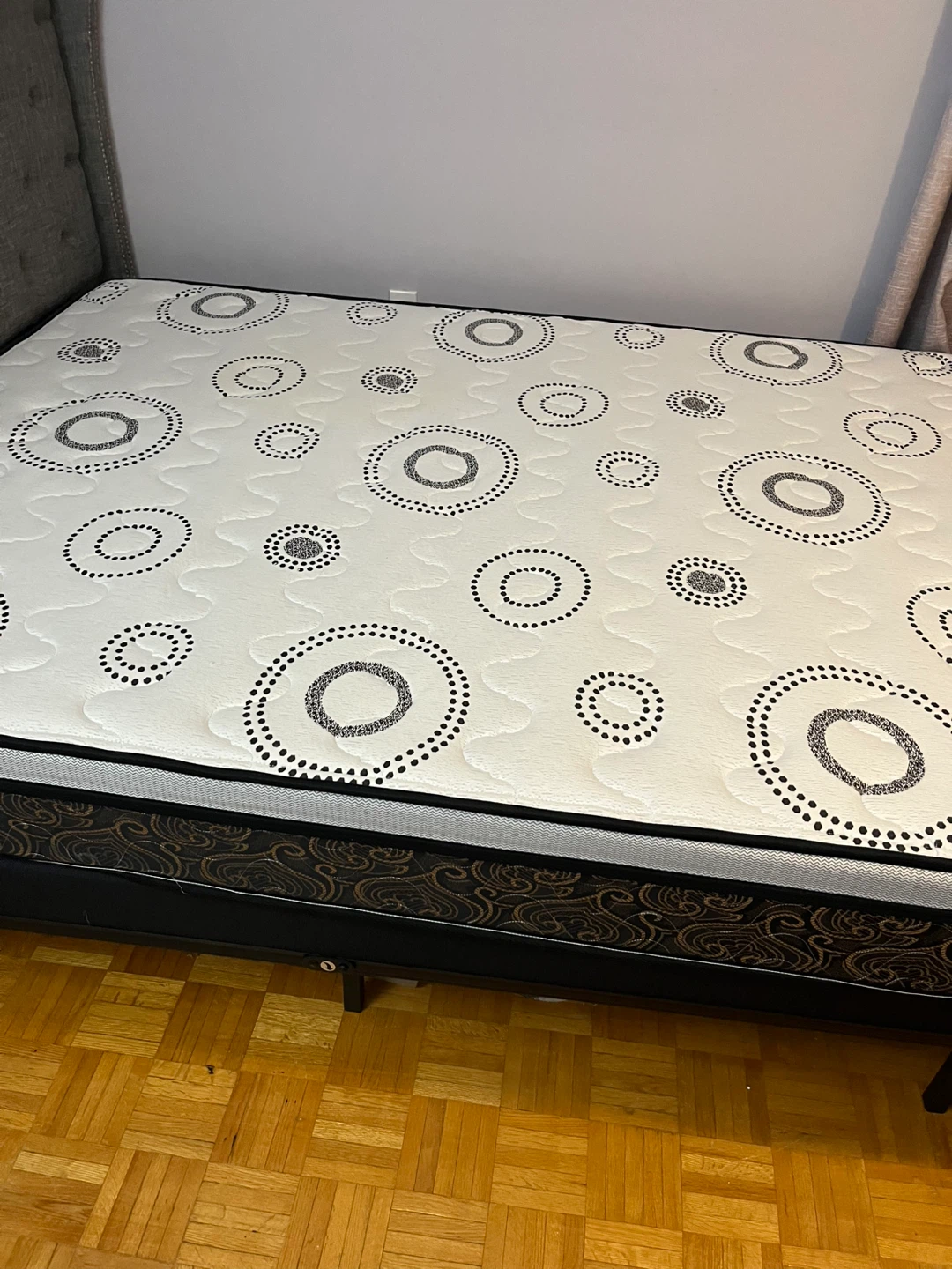 Grey Wingback Tufted Headboard with Mattress - photo 3