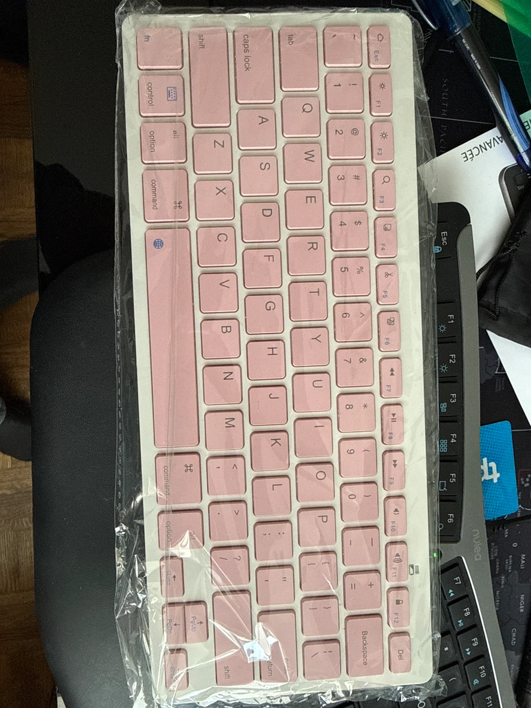 Ultra Portable Wireless Keyboard - photo 3