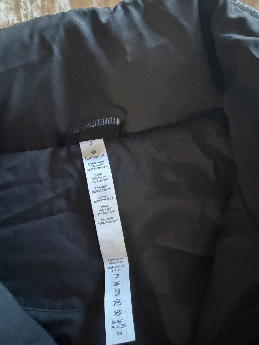 Lululemon Black Jacket Size 2 - photo 2