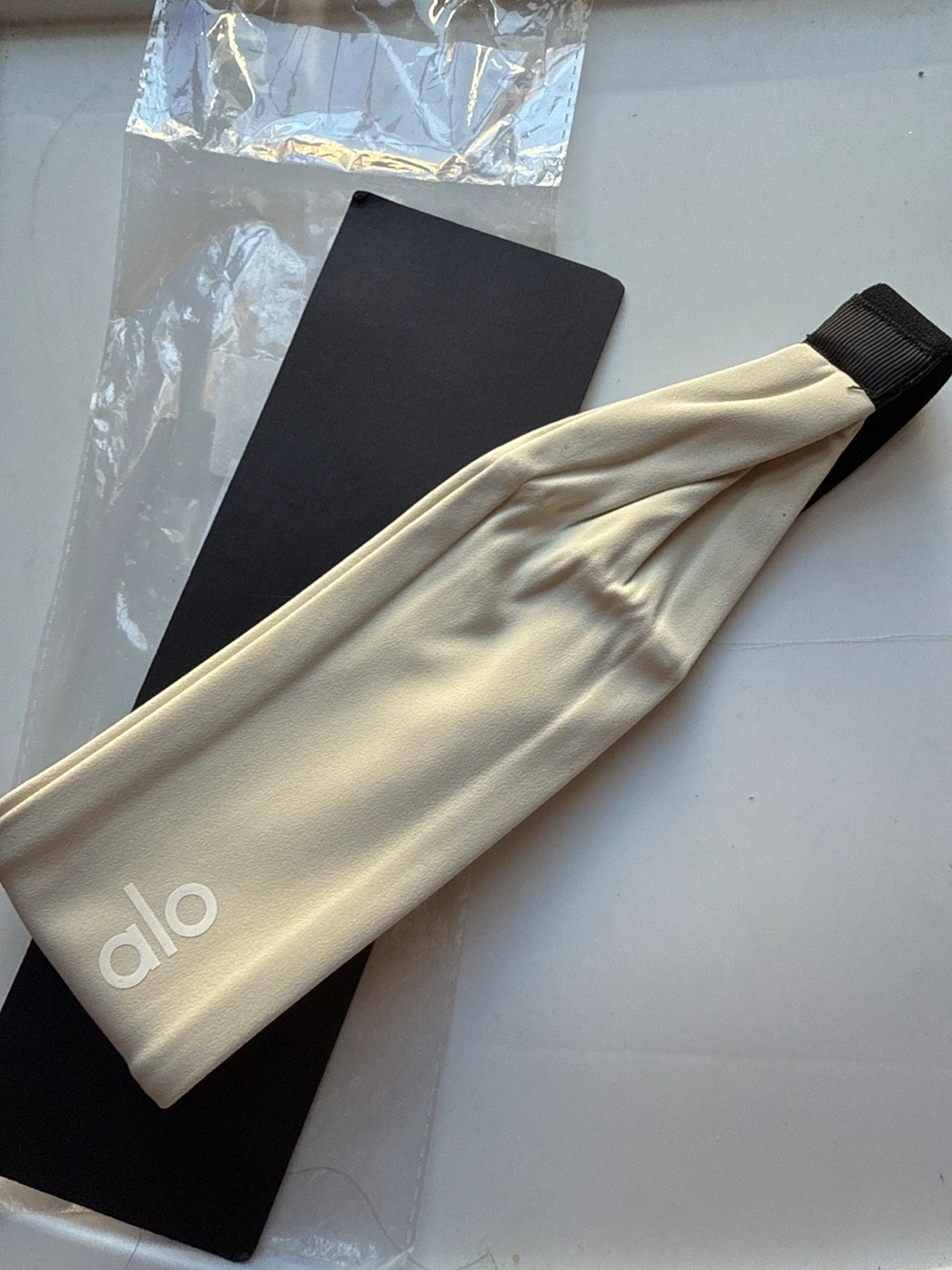 Alo Yoga Headband Cream - photo 2