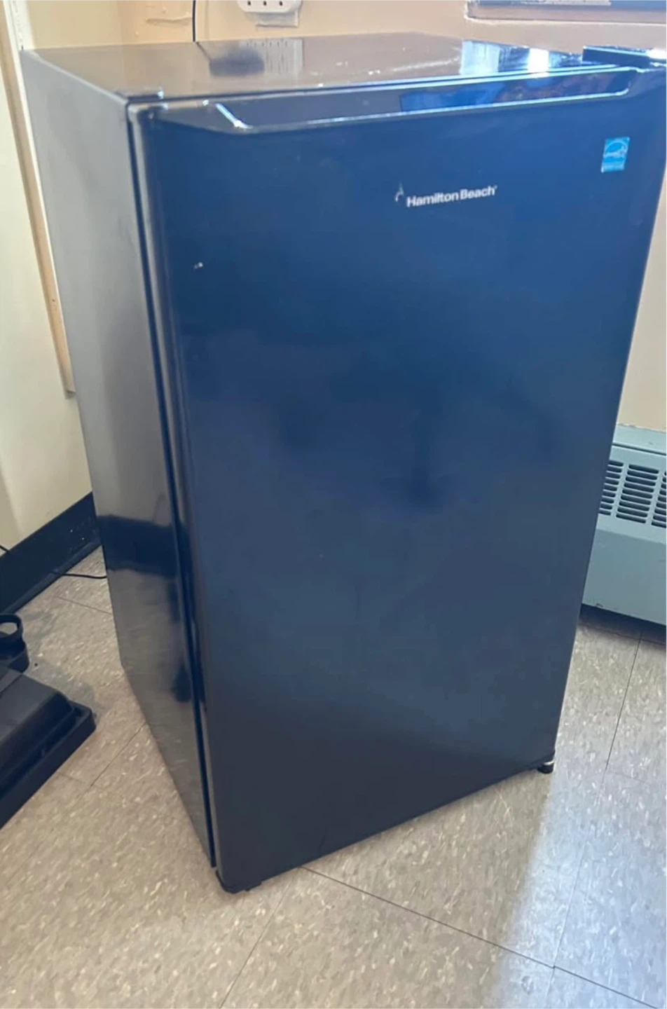 Hamilton Beach Mini Fridge