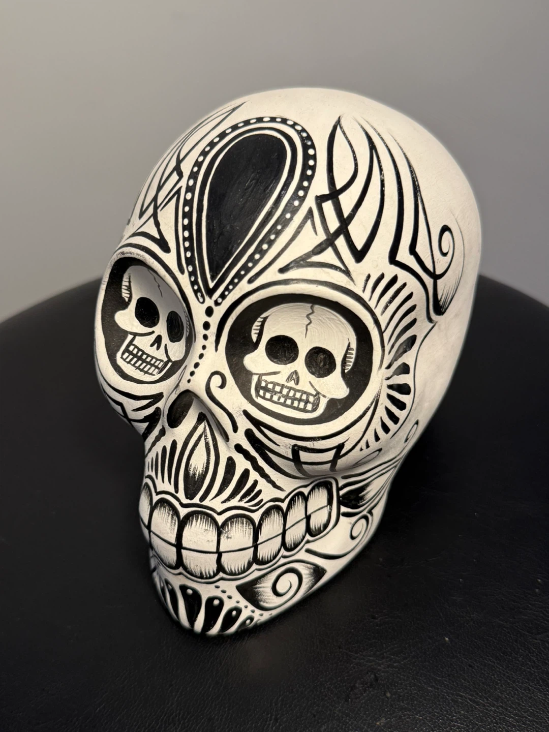 Decorative Sugar Skull Figurine - photo 3