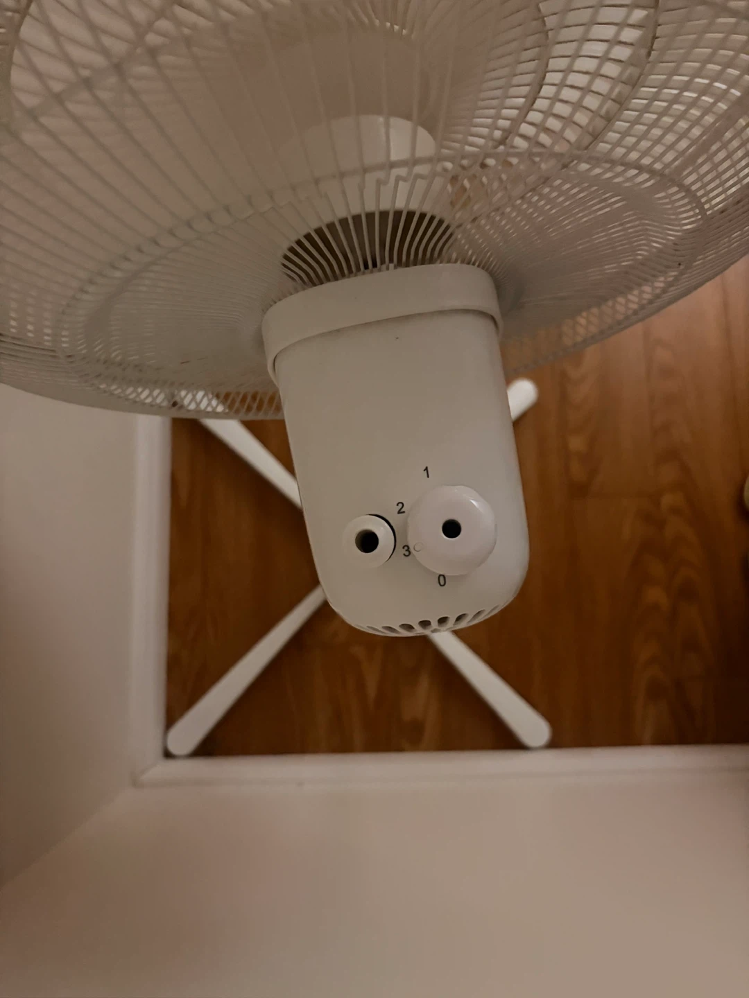 White Stand Fan - photo 2